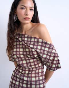 Model wearing Off shoulder drape mesh top in brown check
