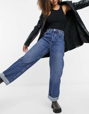 topshop oversized mom jeans in mid wash