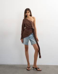 Model wearing One shoulder cinch side draped top in chocolate