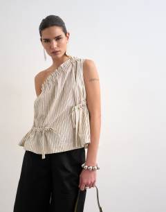 Model wearing One shoulder woven stripe top in mono