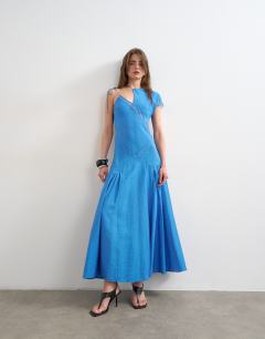 Model wearing One sleeve crinkled maxi dress with lace inserts in cornflower blue