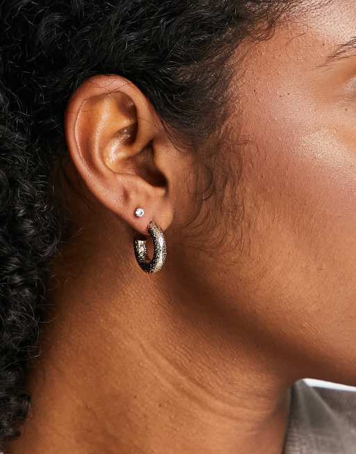 Topshop - Orecchini a cerchio spessi zigrinati color oro