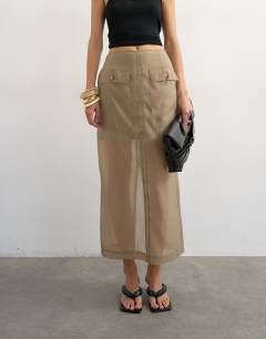 Model wearing Organza column maxi skirt with pockets in brown mink
