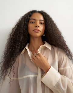 Model wearing Organza shirt in oyster