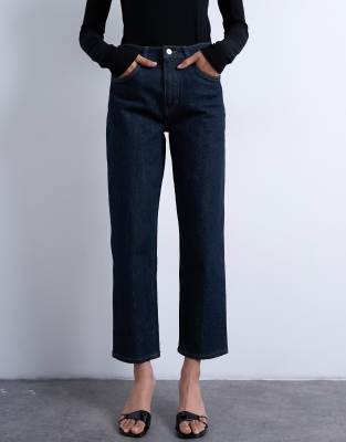 Topshop - Orson - Comfort Straight Jeans in Indigo-Rinse mit mittelhohem Bund-Blau