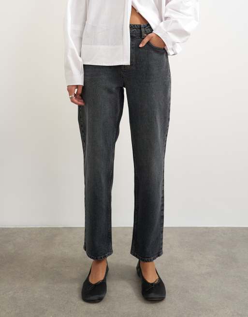 Topshop Orson vaquero recto cropped elástico de corte cómodo en negro lavado, 2 de 5