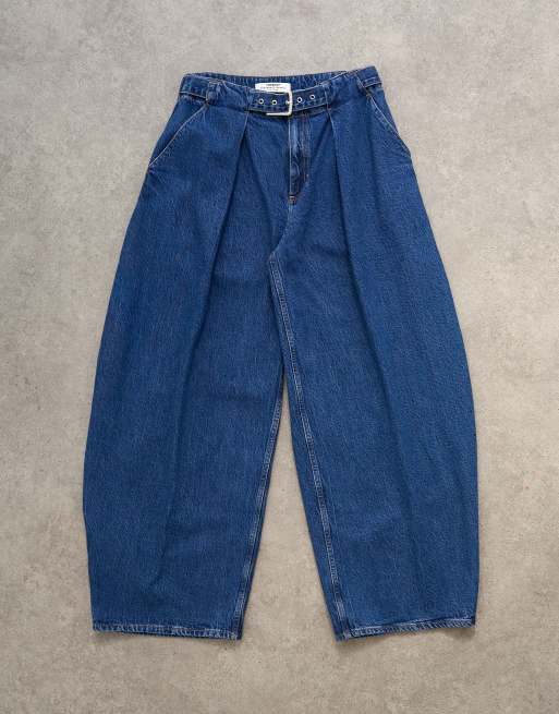 Topshop – Oversize-Barrel-Jeans in kräftigem Indigoblau mit Gürtel und mittelhohem Bund, 6 von 7