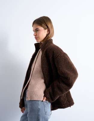 Topshop - Oversize-Fleecejacke in gesprenkeltem Schokoladenbraun mit hohem Stehkragen-Bunt