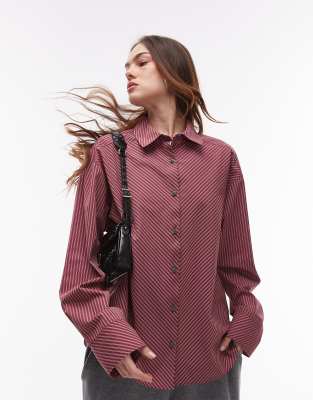 Topshop - Oversize-Hemdbluse in gestreiftem Rot
