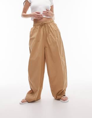 Topshop - Oversize-Hose aus kamelbrauner Baumwolle mit Ballonbeinschnitt-Neutral