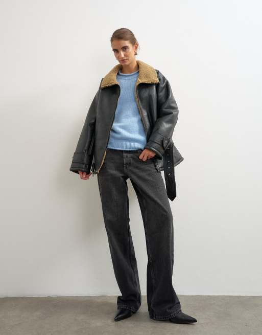 Topshop Oversize-Jacke aus Kunstleder mit Gürtel in Schwarz und Hellbraun, 4 von 4