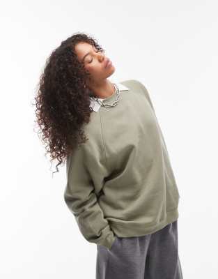 Topshop - Oversize-Pullover in zartem Khaki mit Raglanärmeln-Grün