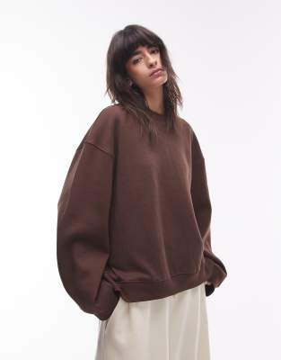 Topshop - Oversize-Sweatshirt in Dunkelbraun mit Ziernähten