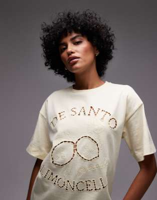 Topshop - Oversize-T-Shirt in Buttermilchgelb mit gestickter „Limoncello"-Zierlochung