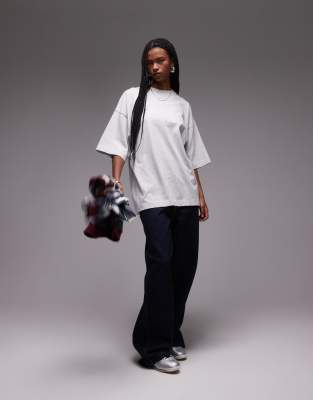 Topshop - Oversize-T-Shirt in Mittelgrau meliert mit überschnittenen Schultern