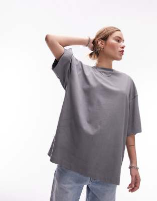 Topshop - Oversize-T-Shirt in verwaschenem Blau mit überschnittener Schulter-Grau