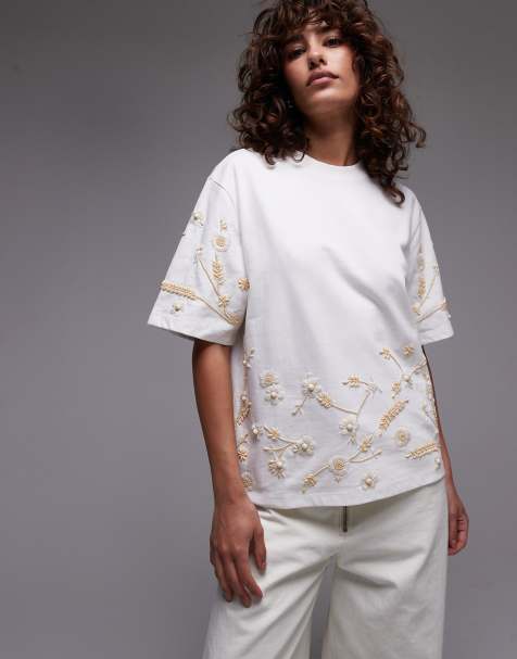 Topshop – Oversize-T-Shirt in Weiß mit Blumenperlenverzierung - view 1