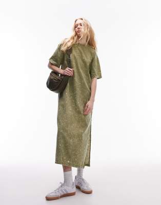 Topshop - Oversize-T-Shirt-Kleid in Grün mit Acid-Waschung