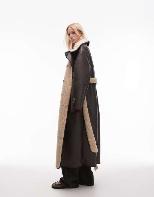 Topshop – Oversize-Trenchcoat aus Kunstleder in Dunkelbraun mit Lammfellimitat, 2 von 4