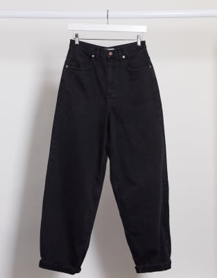 black balloon jeans