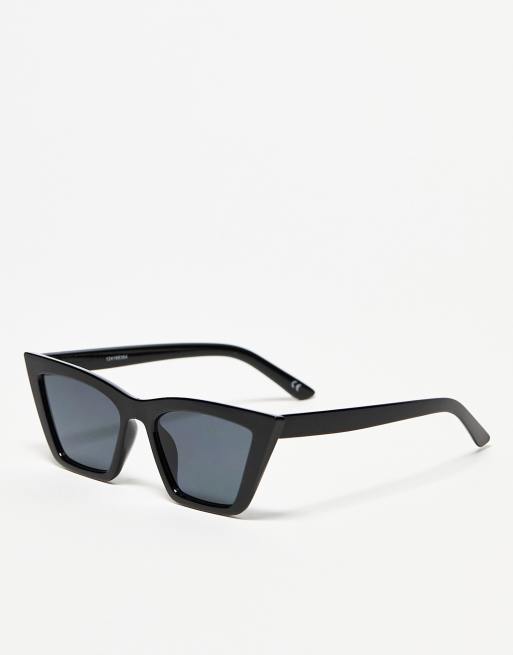 Topshop - Oversized og vinklede sorte Cat Eye-solbriller