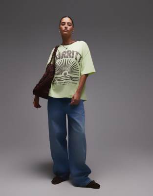 Topshop - Oversized T-shirt met grafische Biarritz-print en gekleurde bies in groen