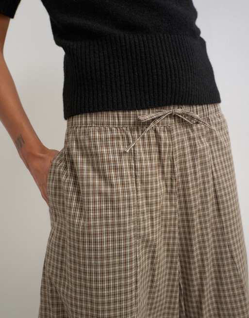 Topshop ovoid mid length trouser in brown check, 3 of 5