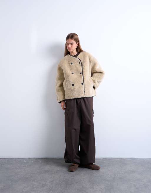 Topshop ovoid short shearling double breasted jacket in cream, 2 of 4