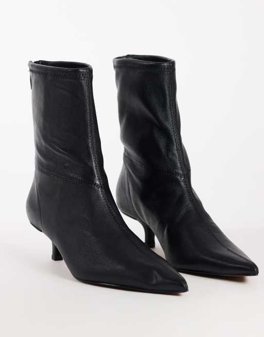Topshop Palmer real leather kitten heel ankle boot in black, 2 of 4