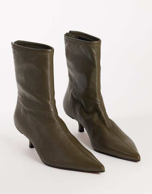 Topshop Palmer real leather kitten heel ankle boot in mink grey, 2 of 4