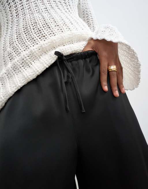 Topshop - Pantalon ample en satin noué à la taille - Noir, 2 de 5
