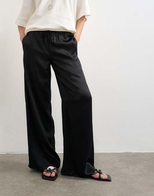 Topshop - Pantalon ample en satin noué à la taille - Noir, 2 de 5