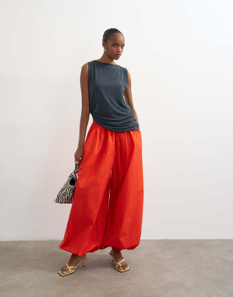 Topshop - Pantalon ballon oversize à chevilles resserrées - Rouge - view 1