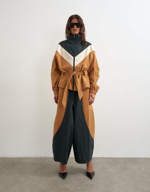 Topshop - Ensemble bomber à col cheminée et pantalon bouffant - Marron/noir, 2 de 2