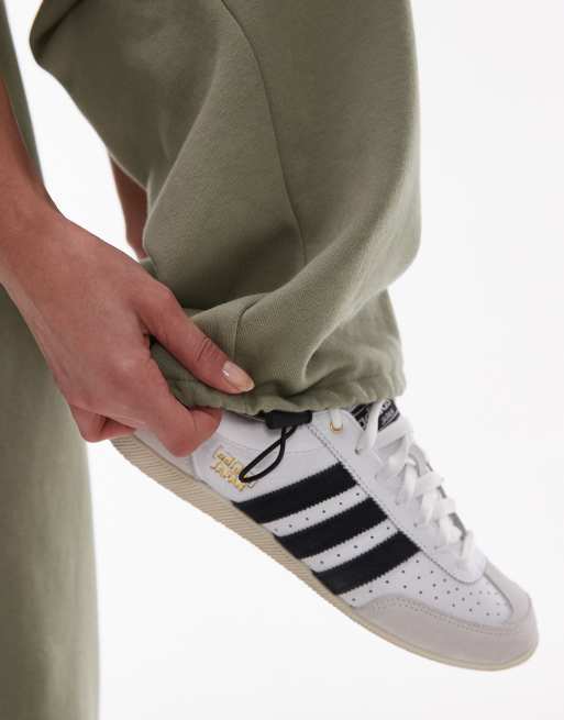 Topshop - Pantalon de jogging oversize resserré aux chevilles - Kaki, 4 de 5