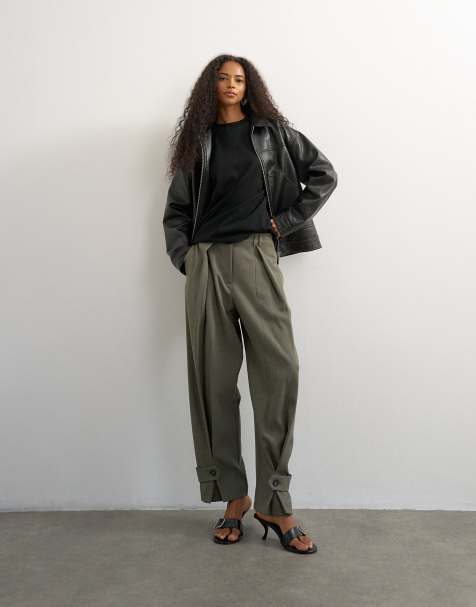 Topshop - pantalón de traje coordinado de bajo redondeado en piedra - view 1