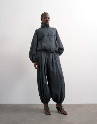 Pantalon d'ensemble en modal rayé à ourlets bouffants - Bleu marine 34
