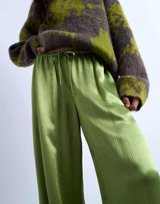 Topshop - Pantalon large en satin froissé - Vert vif, 4 de 5