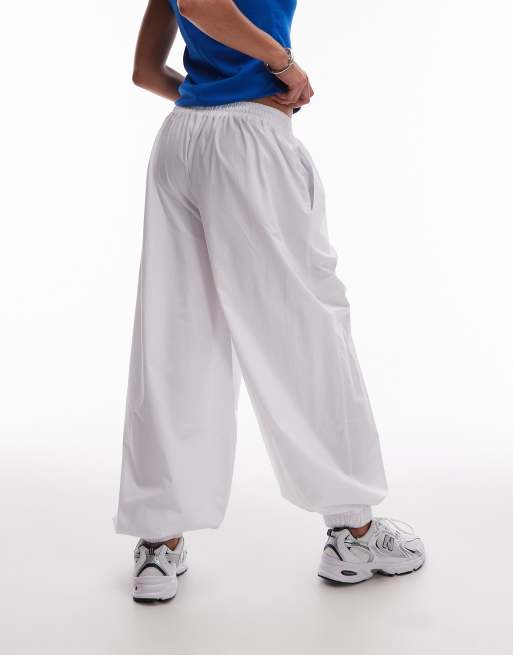 Topshop - Pantalon resserré aux chevilles en popeline - Blanc, 2 de 5
