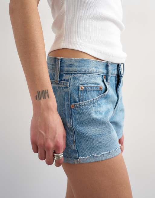 Topshop - Pantaloncini di jeans super corti blu medio, 4 di 5