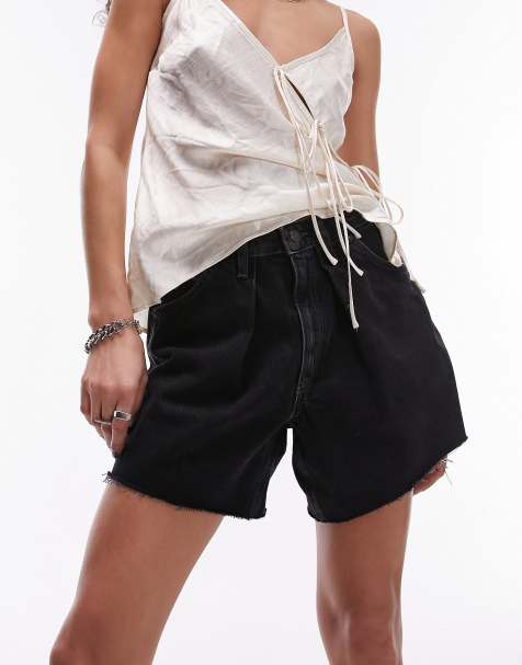 Topshop - Pantaloncini in denim nero slavato a pieghe - view 1