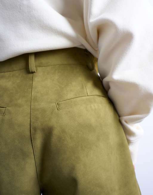 Topshop - Pantaloncini taglio lungo in camoscio sintetico verdi, 4 di 5