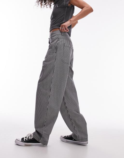 Topshop - Pantaloni a fondo ampio neri e bianchi gessati