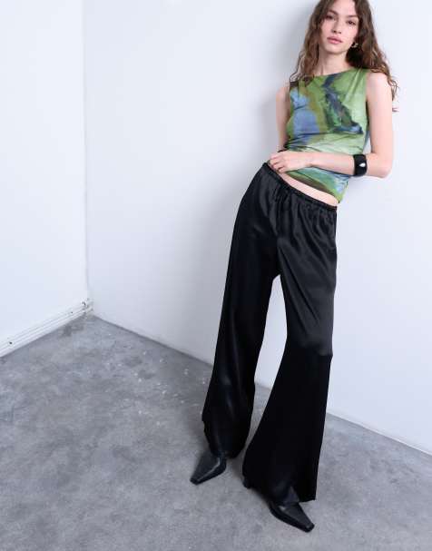 Topshop - Pantaloni a fondo ampio neri in raso allacciati in vita - view 1