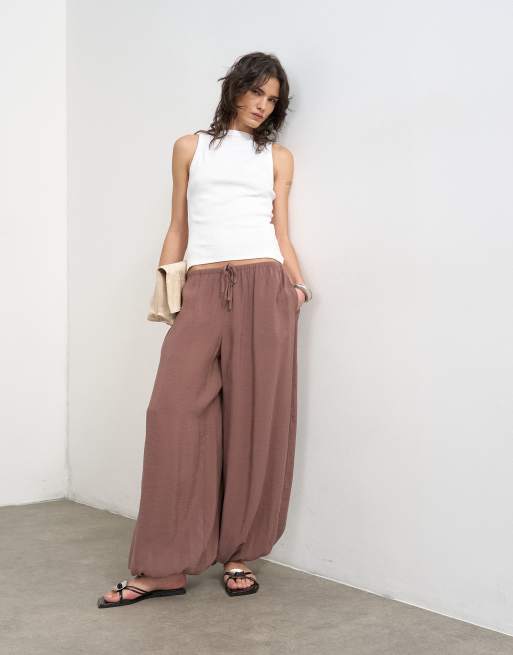 Topshop - Pantaloni a palloncino in modal color cioccolato