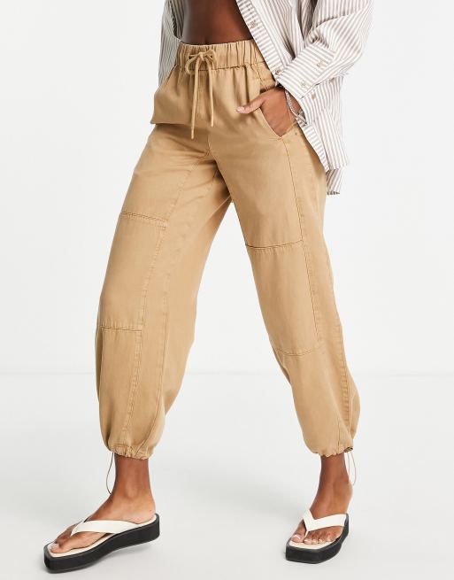 Topshop - Pantaloni a vita alta in morbido cotone color cuoio con fondo elasticizzato e coulisse