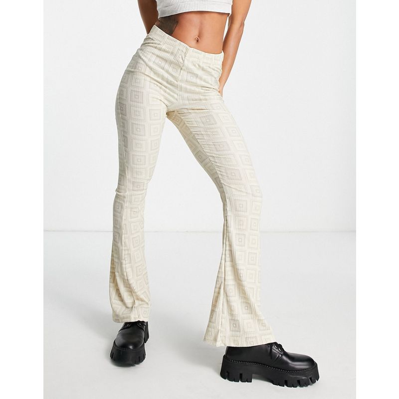 Donna Pantaloni e leggings Topshop - Pantaloni a zampa effetto stropicciato con stampa geometrica rétro