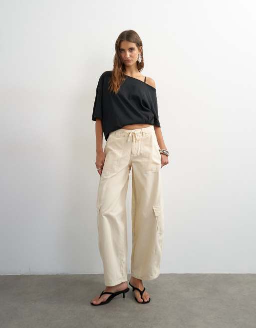 Topshop - Pantaloni cargo allacciati in vita color ecru