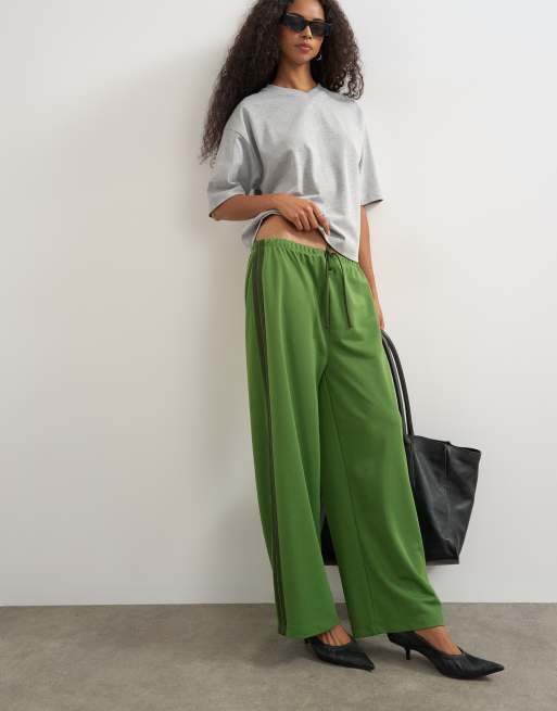 Topshop pantaloni dritti a lunghezza cropped con dettagli a righe verdi, 1 di 5