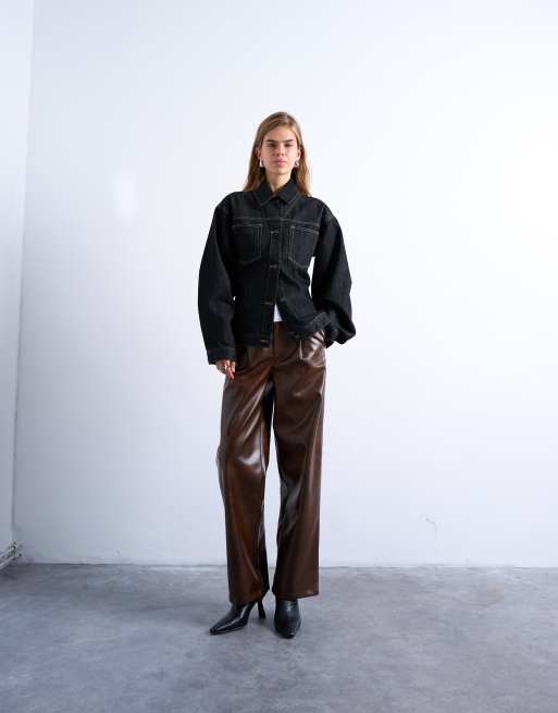 Topshop - Pantaloni dritti a pieghe in pelle sintetica color ruggine